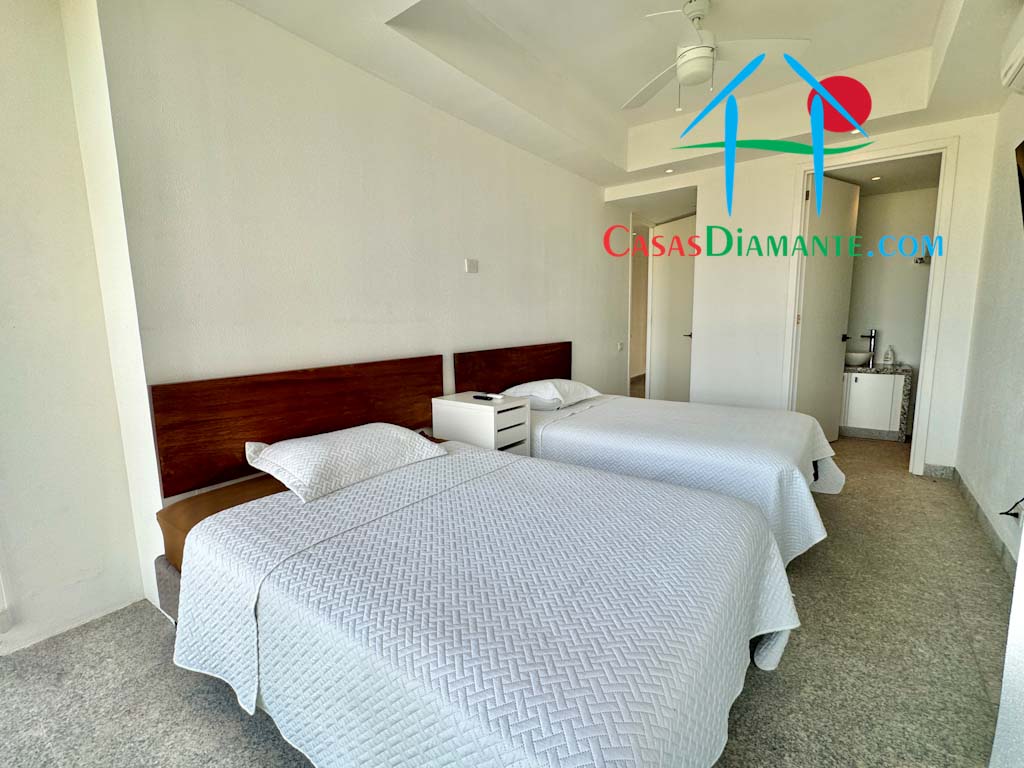 Solar Villas Resort 7 301 - Recámara dos 4
